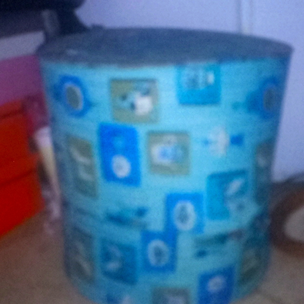 Large traveling hat box, antique